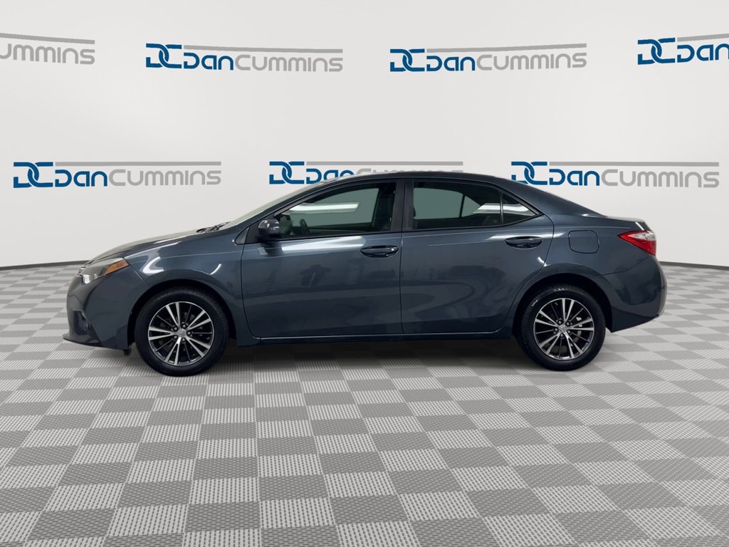 Used 2016 Toyota Corolla LE FWD image 5
