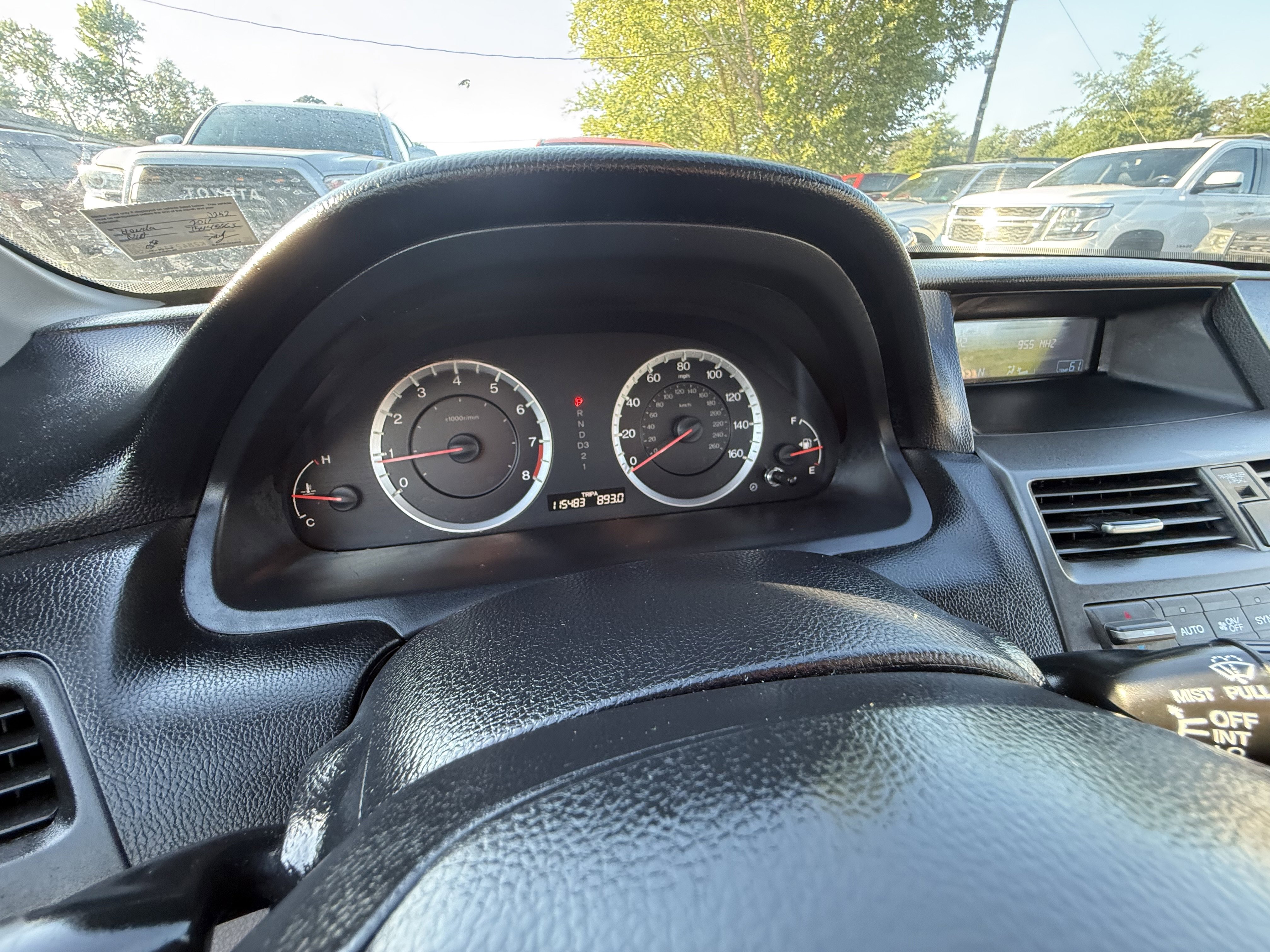 Used 2011 Honda Accord EX-L image 17