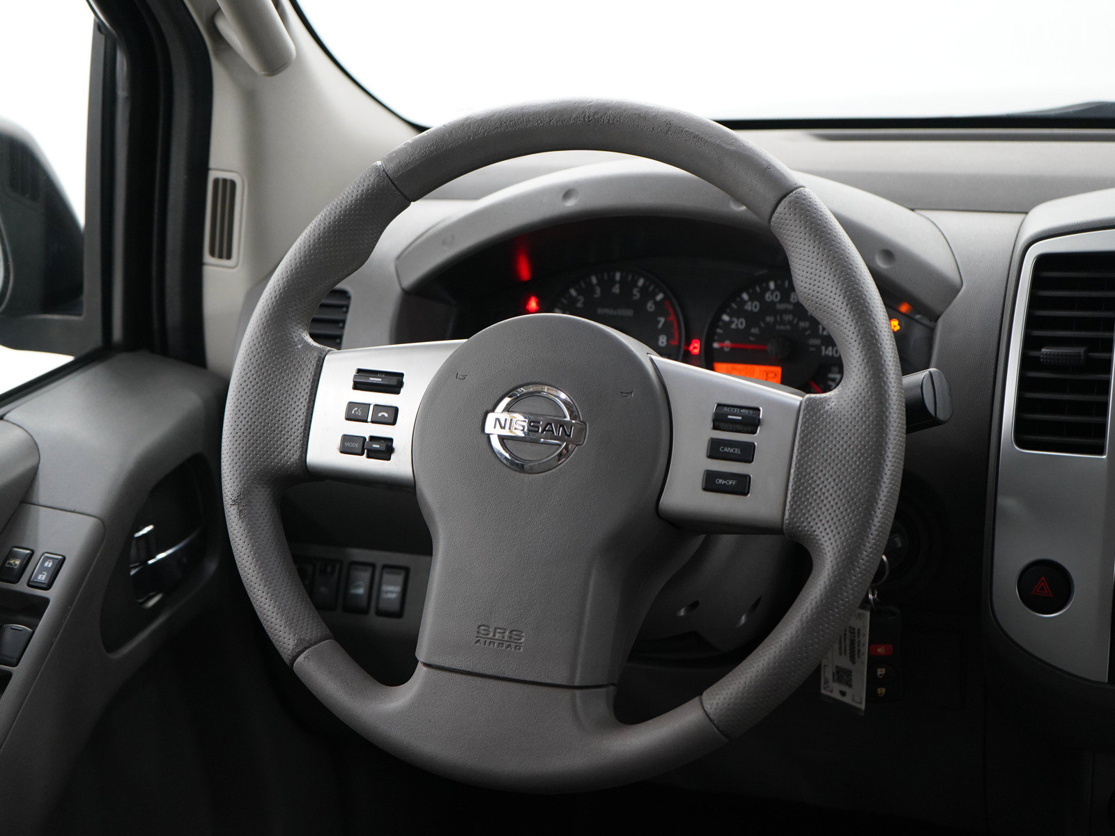 Used 2016 Nissan Frontier SV AWD/4WD image 14