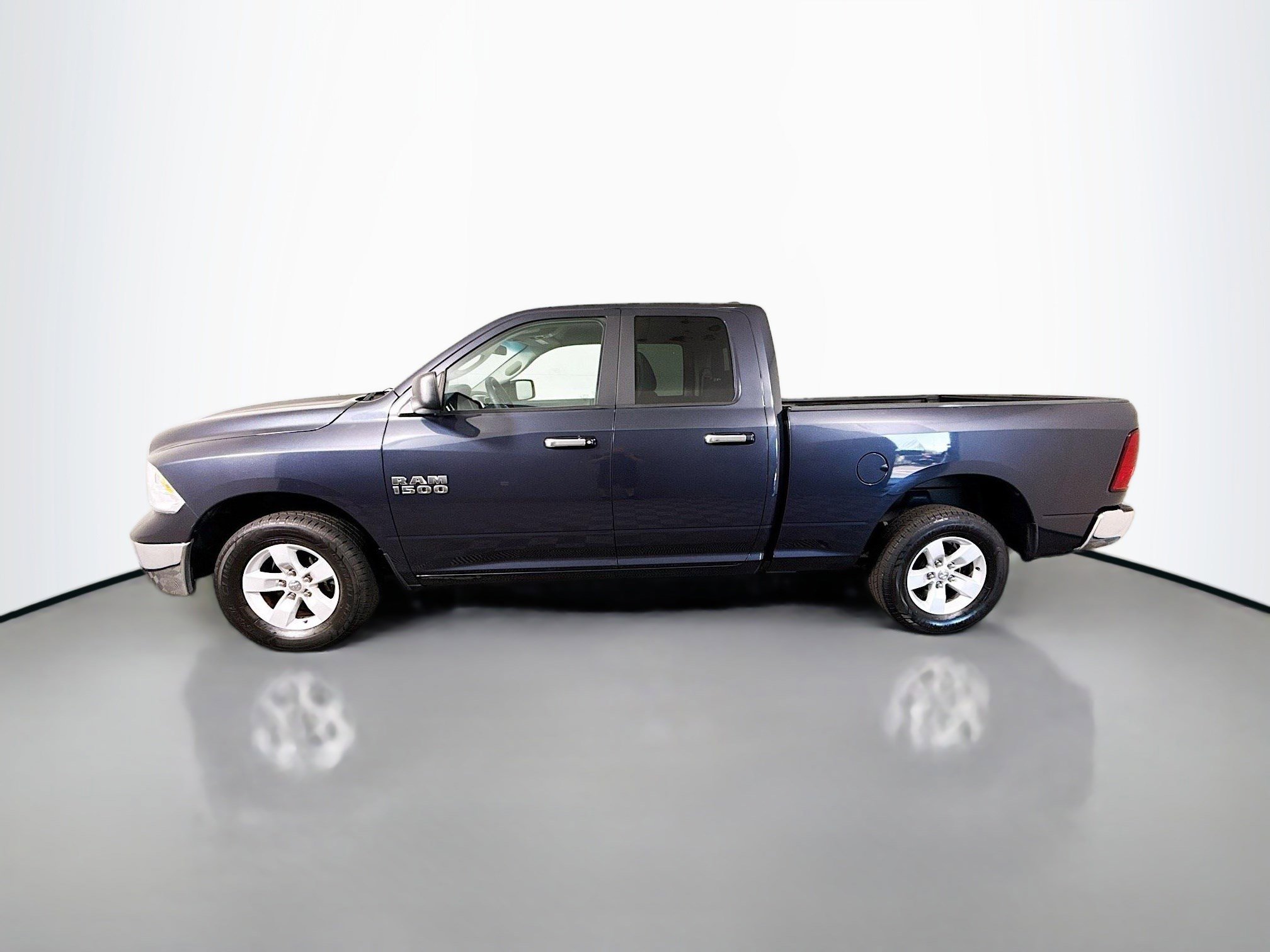Used 2018 RAM 1500 Classic SLT RWD image 6