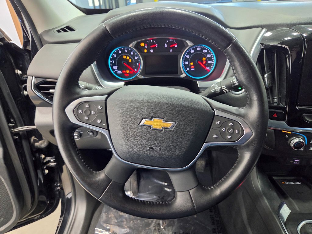Used 2020 Chevrolet Traverse High Country w/ LPO, Floor Liner Package AWD/4WD image 34
