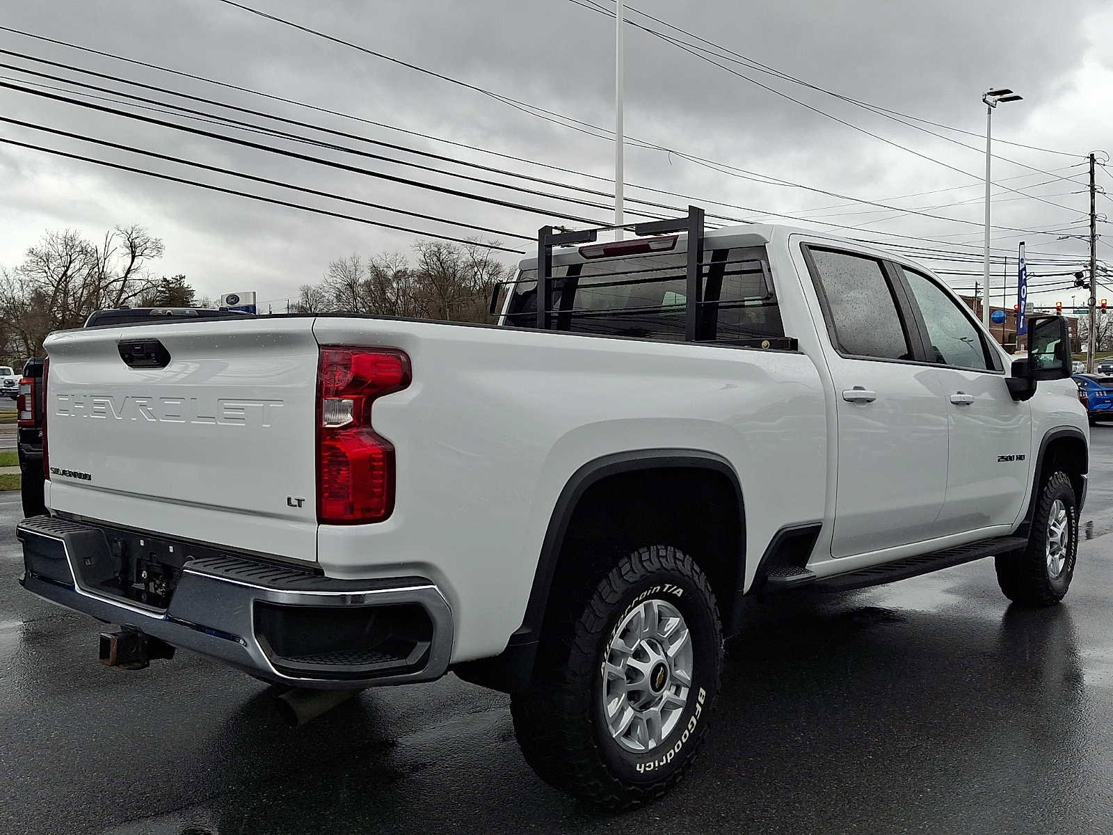 Used 2023 Chevrolet Silverado 2500 LT w/ Convenience Package image 6