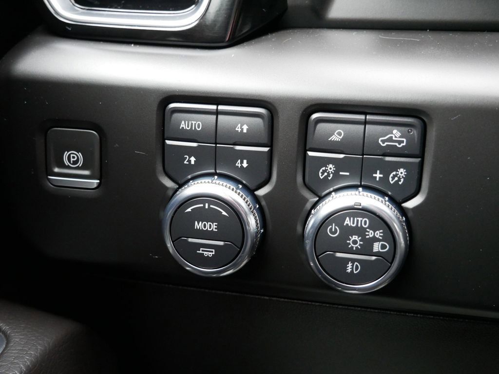 Used 2022 GMC Sierra 1500 Denali w/ Denali Reserve Package image 22