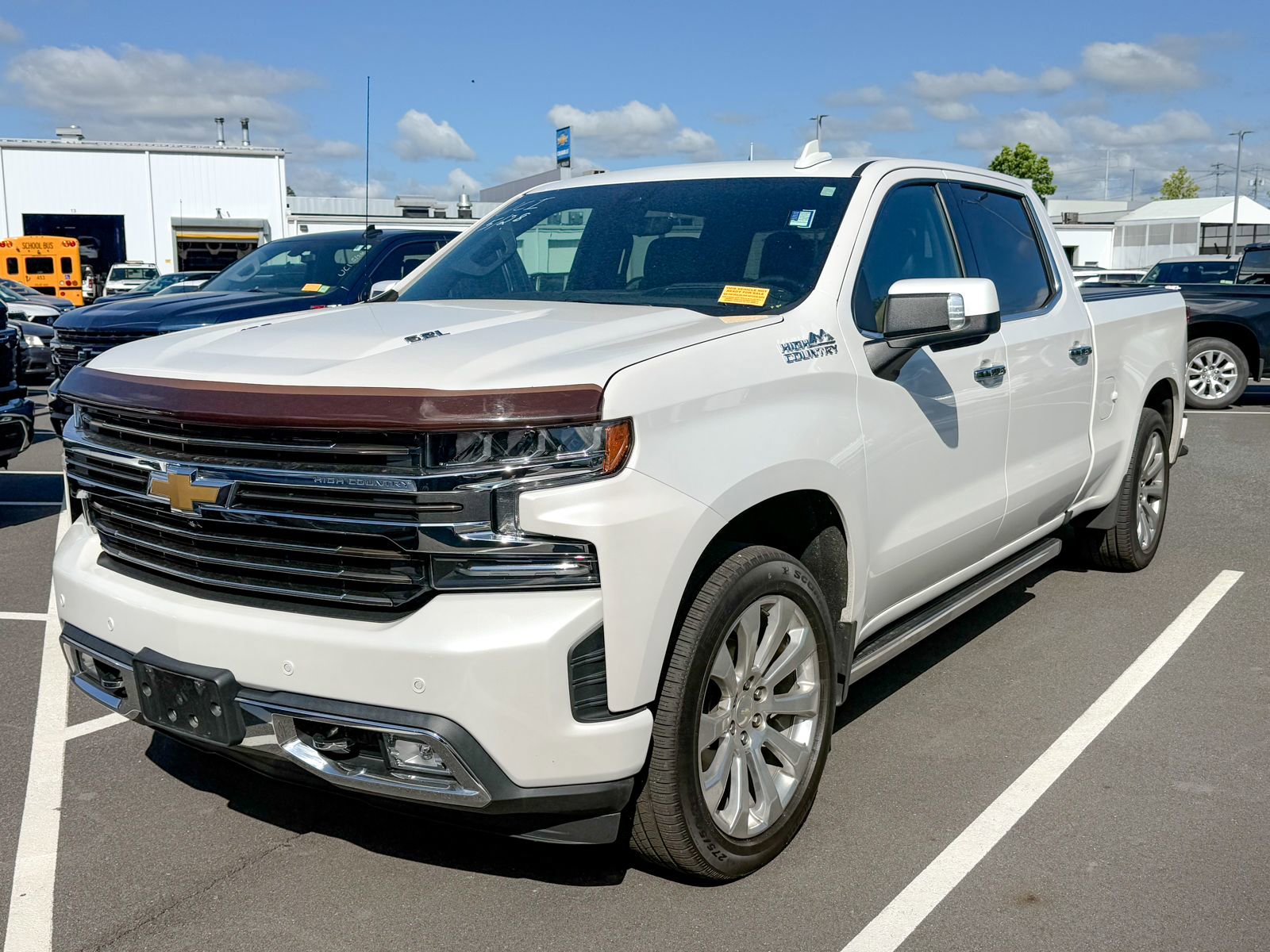Used 2019 Chevrolet Silverado 1500 High Country w/ Technology Package AWD/4WD image 12