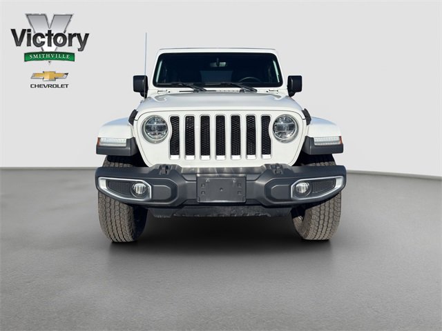 Used 2018 Jeep Wrangler Unlimited Sahara w/ Uconnect 4C Nav & Sound Group image 2