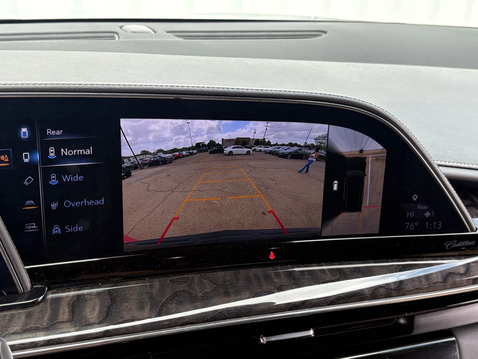 Used 2022 Cadillac Escalade Premium Luxury image 27