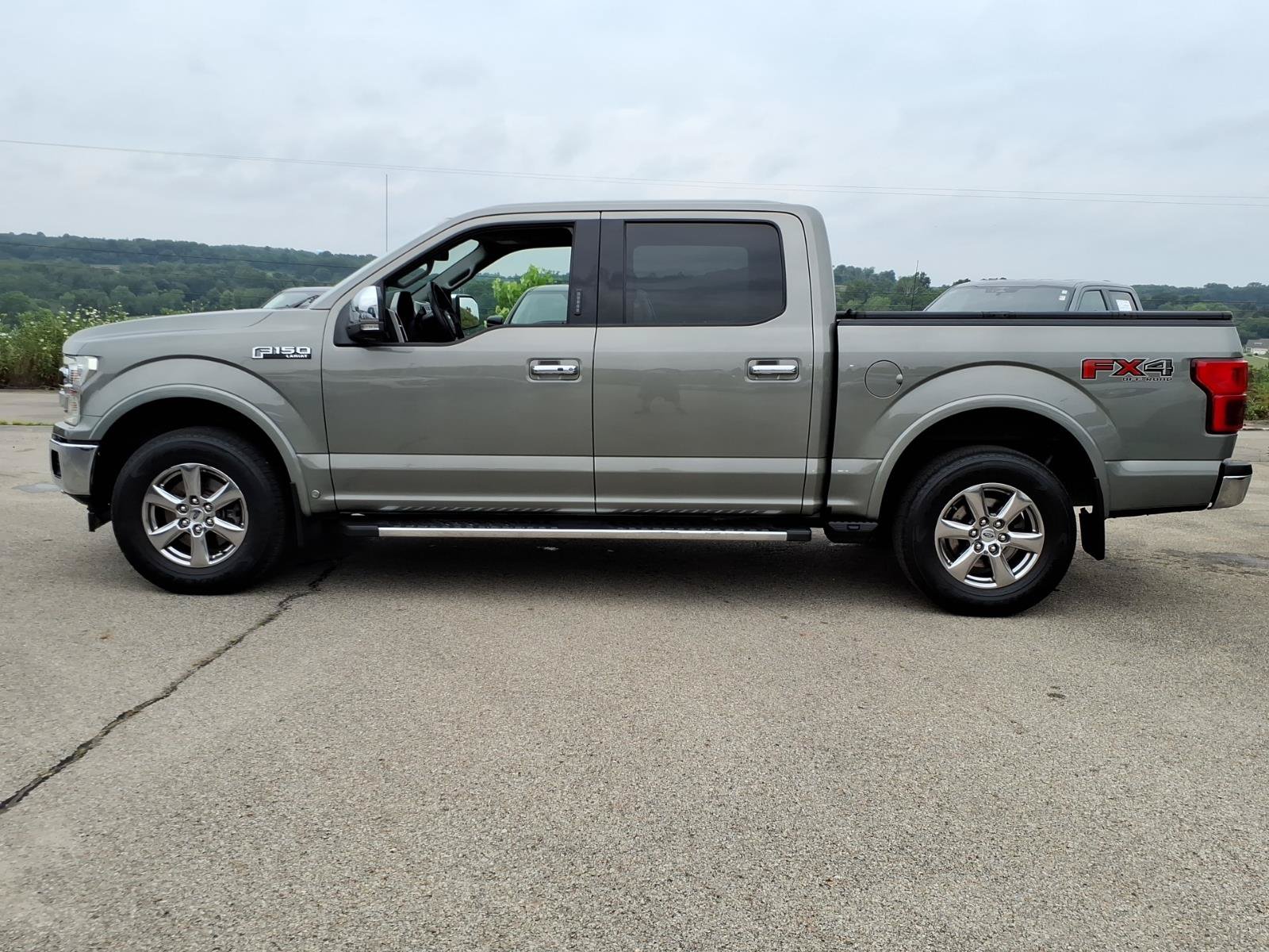 Used 2019 Ford F150 Lariat w/ Equipment Group 502A Luxury AWD/4WD image 4