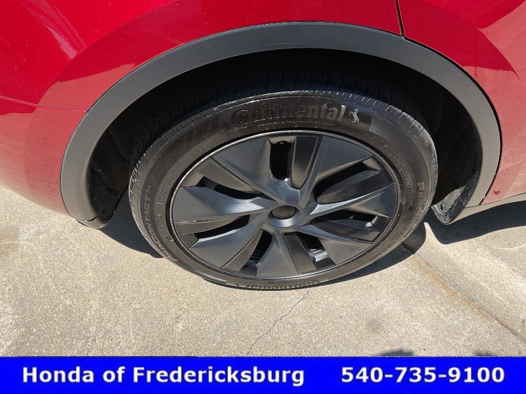 Used 2025 Tesla Model Y Long Range AWD/4WD image 12