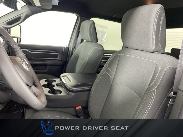 Used 2025 RAM 2500 Big Horn AWD/4WD image 18