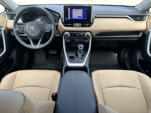 Used 2023 Toyota RAV4 XLE Premium FWD image 10