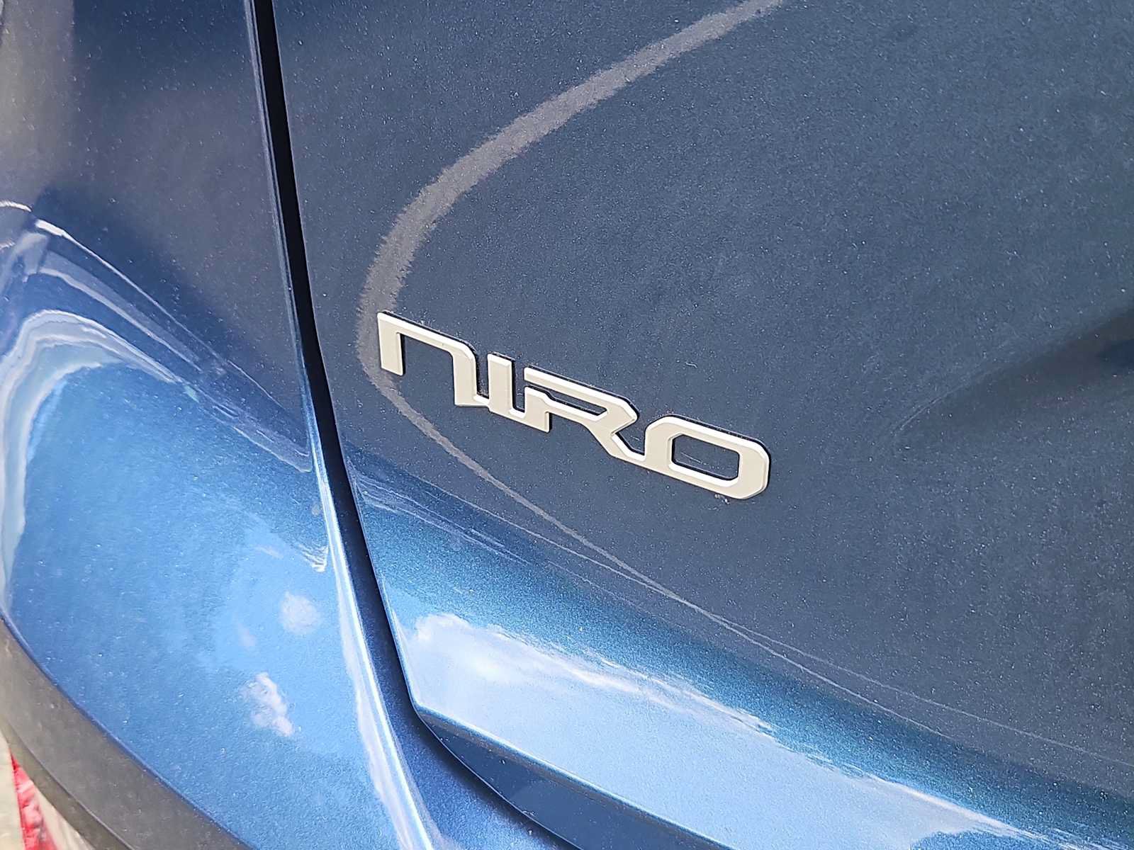 Used 2023 Kia Niro SX Touring FWD image 11