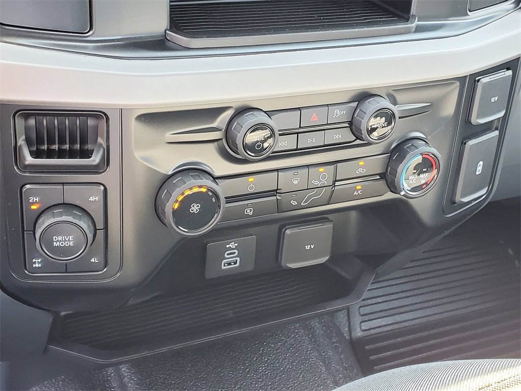 New 2026 Ford F250 XL image 19