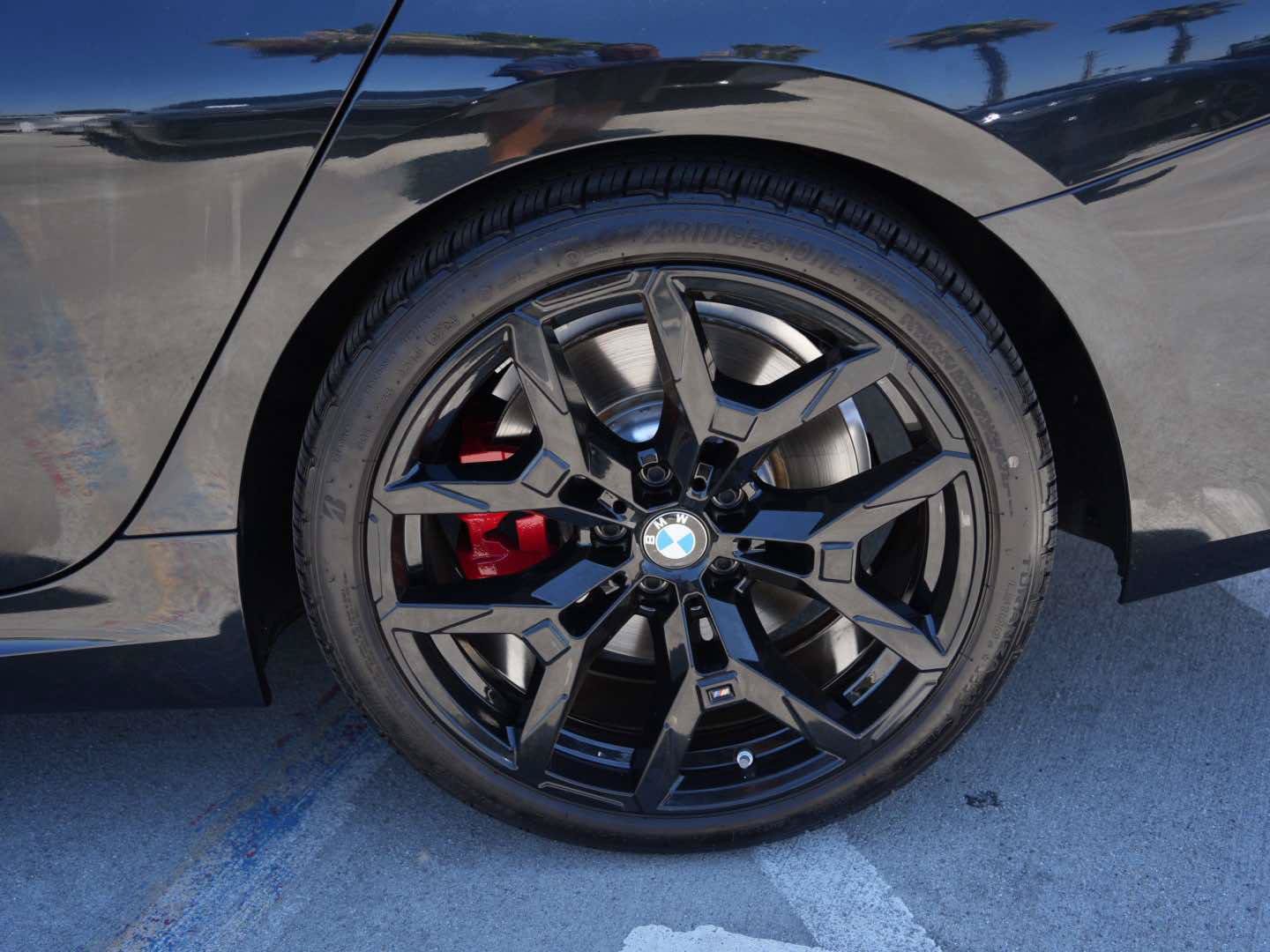 Used 2025 BMW M340i w/ Premium Package RWD image 6