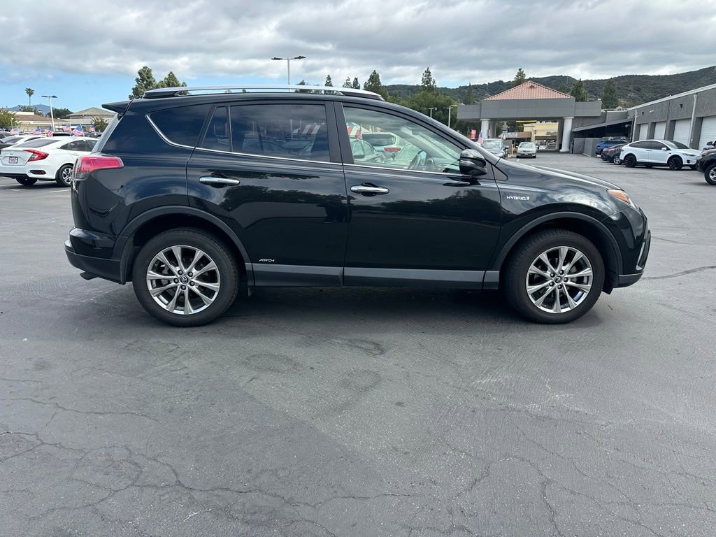 Used 2016 Toyota RAV4 Limited w/ Advanced Technology Package AWD/4WD image 5