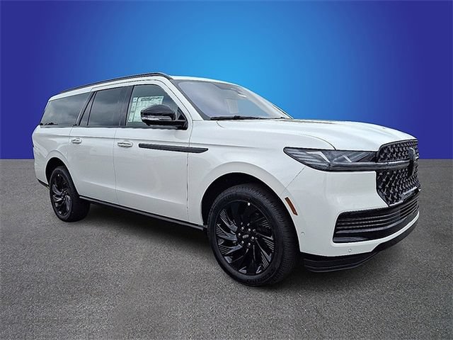 New 2025 Lincoln Navigator L Reserve w/ Jet Appearance Package AWD/4WD image 2