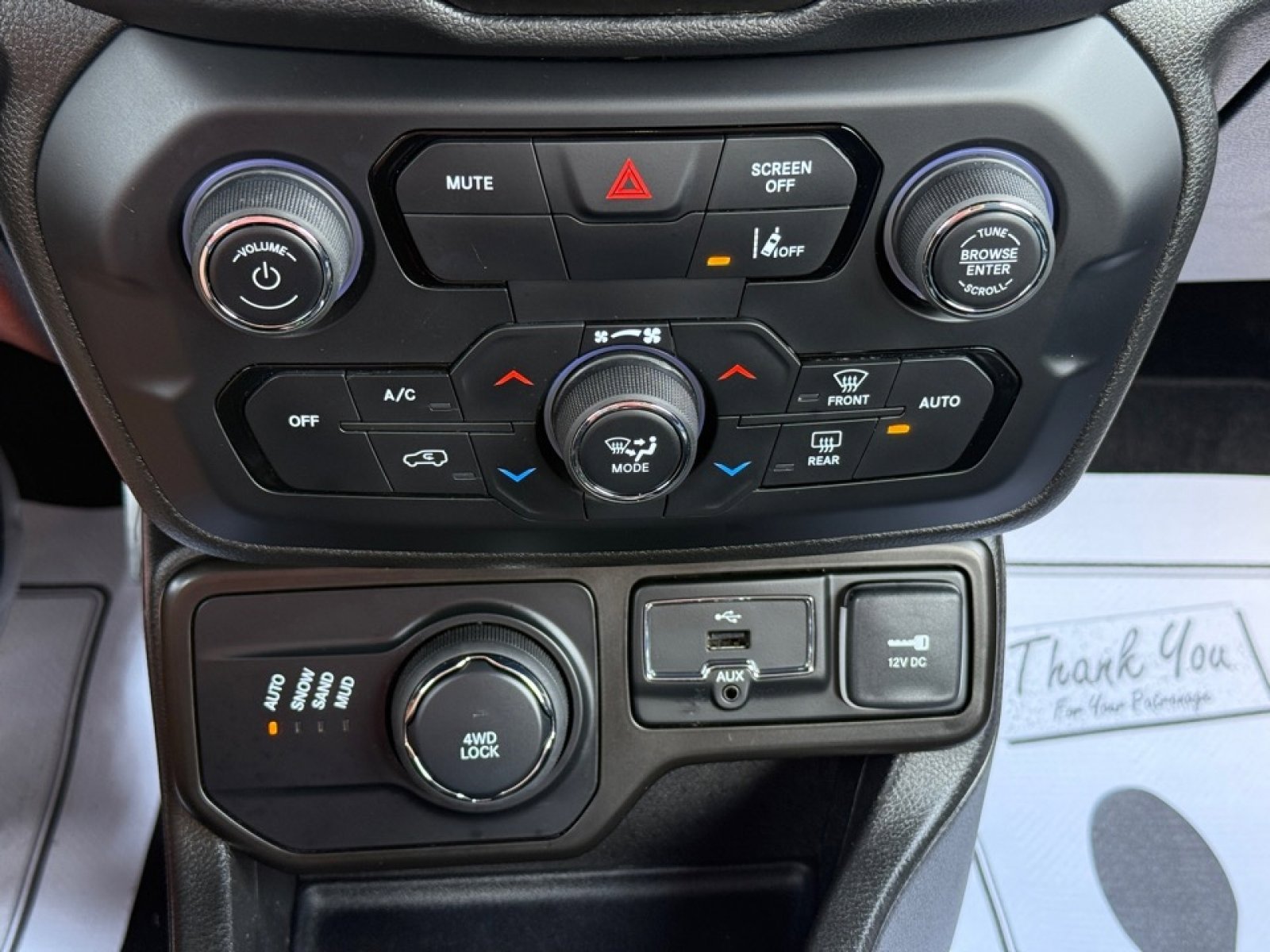 Used 2021 Jeep Renegade Limited image 31