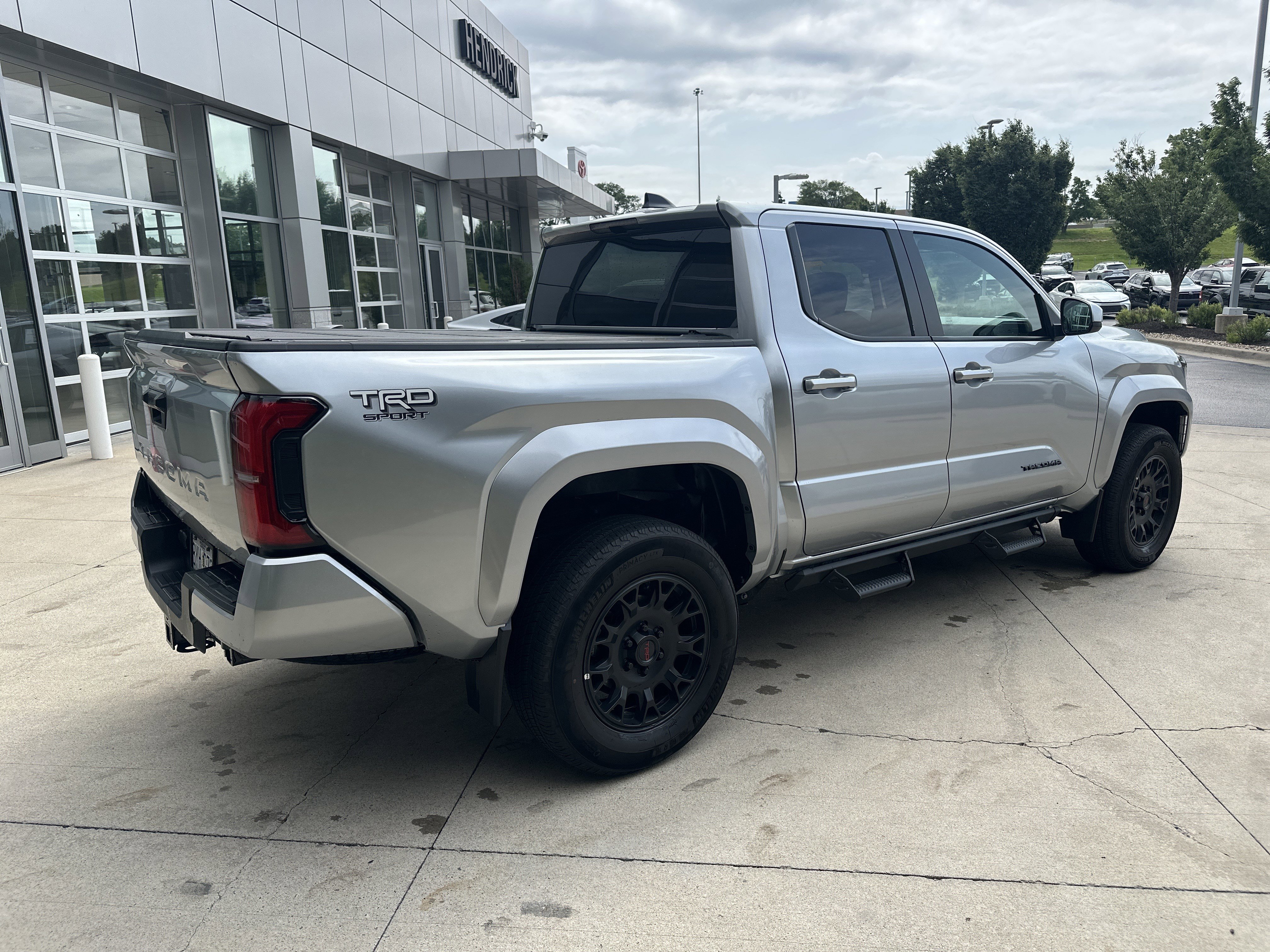 Used 2024 Toyota Tacoma TRD Sport AWD/4WD image 6