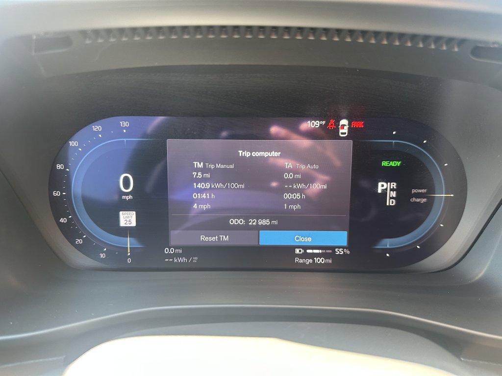 Used 2023 Volvo C40 P8 Recharge Plus image 15