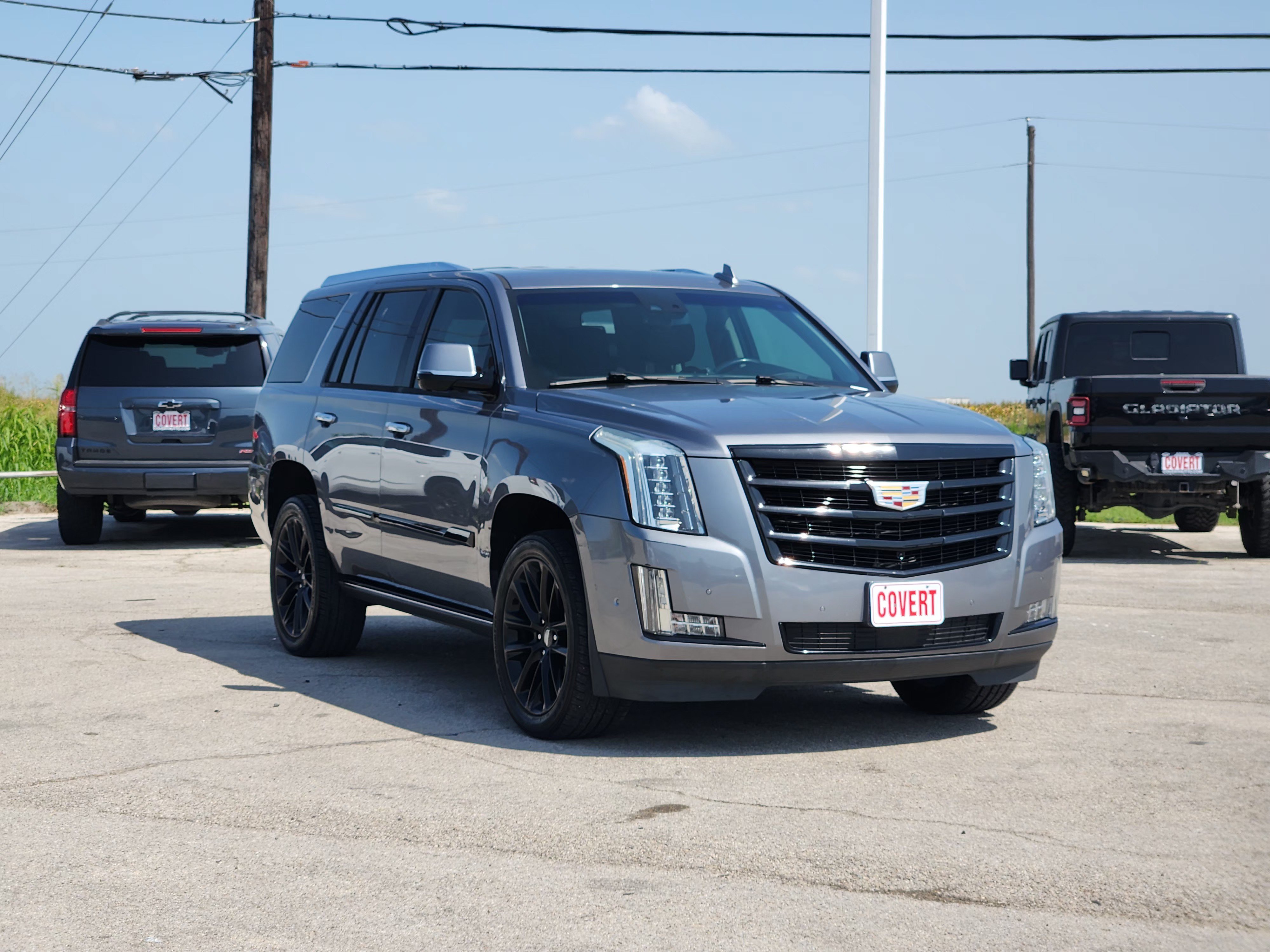 Used 2019 Cadillac Escalade Premium Luxury w/ Escalade Sport Edition RWD image 3