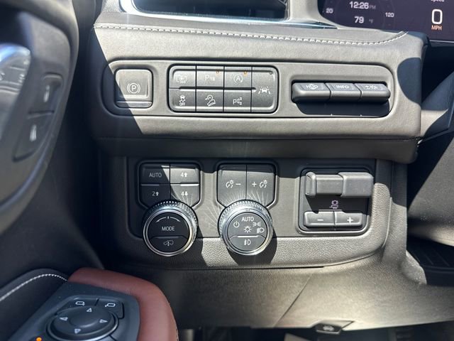 Used 2023 GMC Yukon XL Denali Ultimate image 18