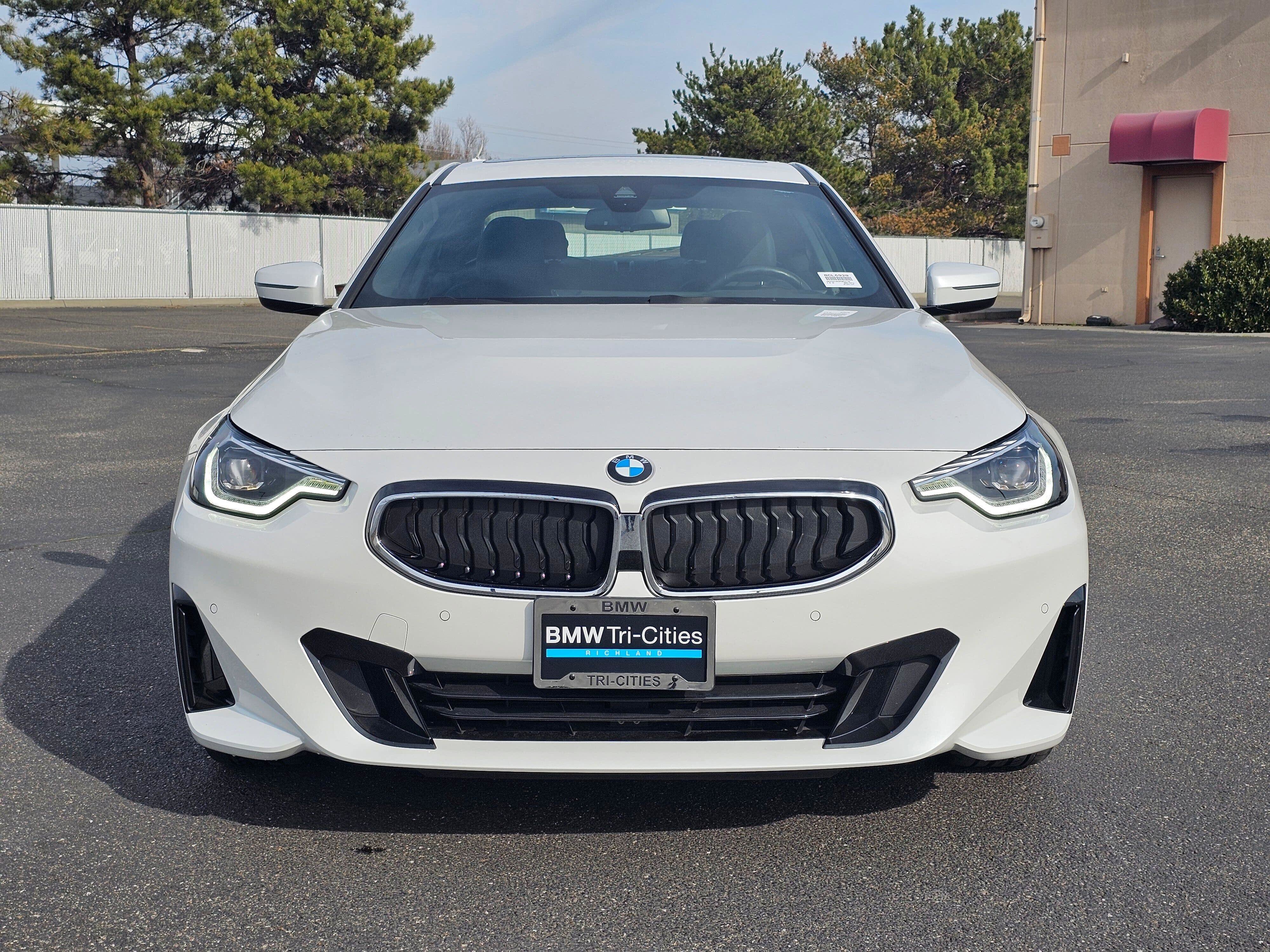 Certified 2024 BMW 230i xDrive Coupe w/ Premium Package image 6