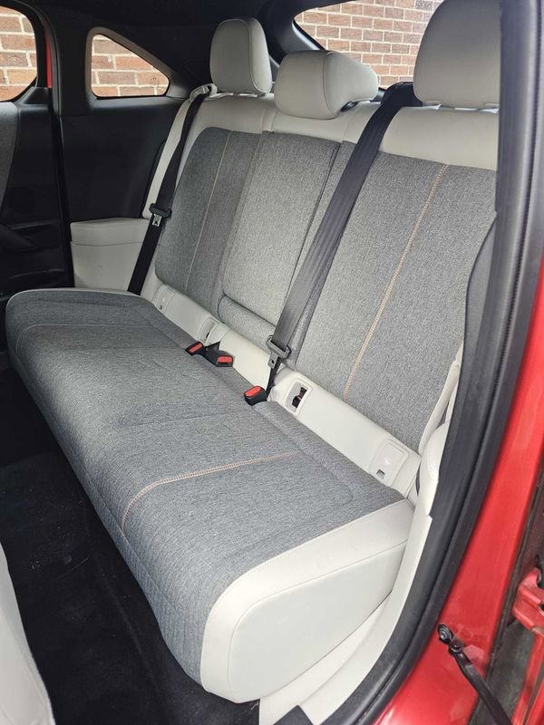 Used 2022 MAZDA MX-30 Electric w/ Premium Plus Pkg image 21