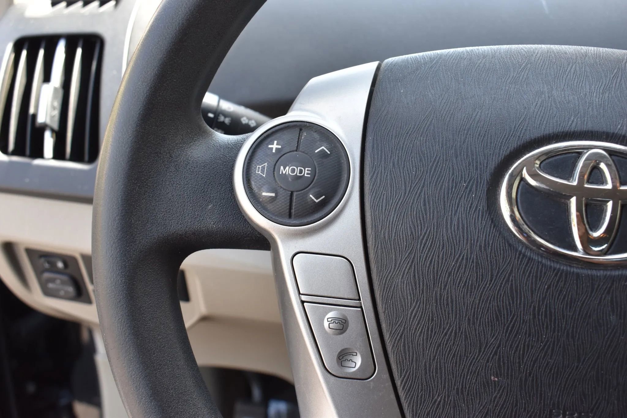 Used 2013 Toyota Prius Two FWD image 12