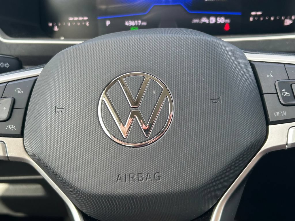 Used 2024 Volkswagen Tiguan Wolfsburg Edition FWD image 36