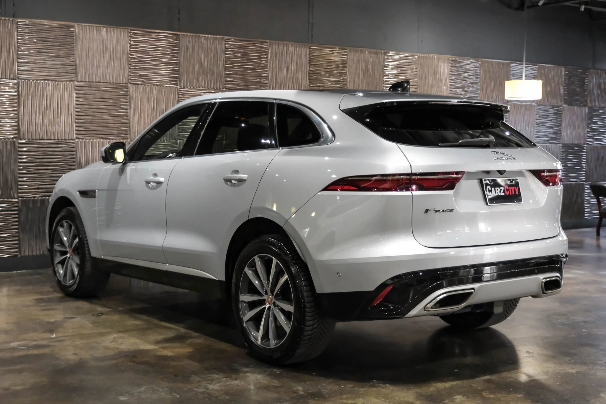 Used 2021 Jaguar F-PACE S image 11