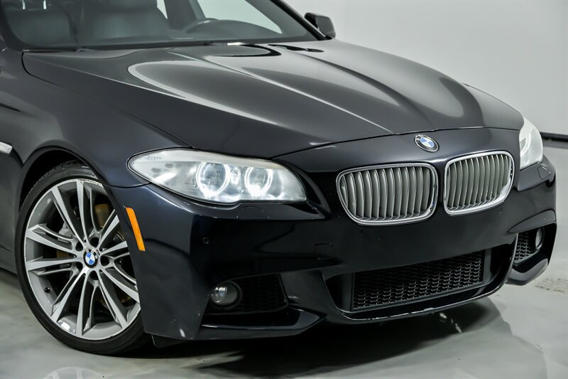 Used 2013 BMW 550i Sedan RWD image 2