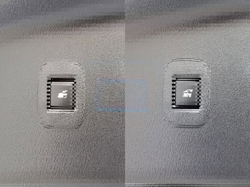 Used 2017 Nissan Armada Platinum w/ Captain Seat Package image 6