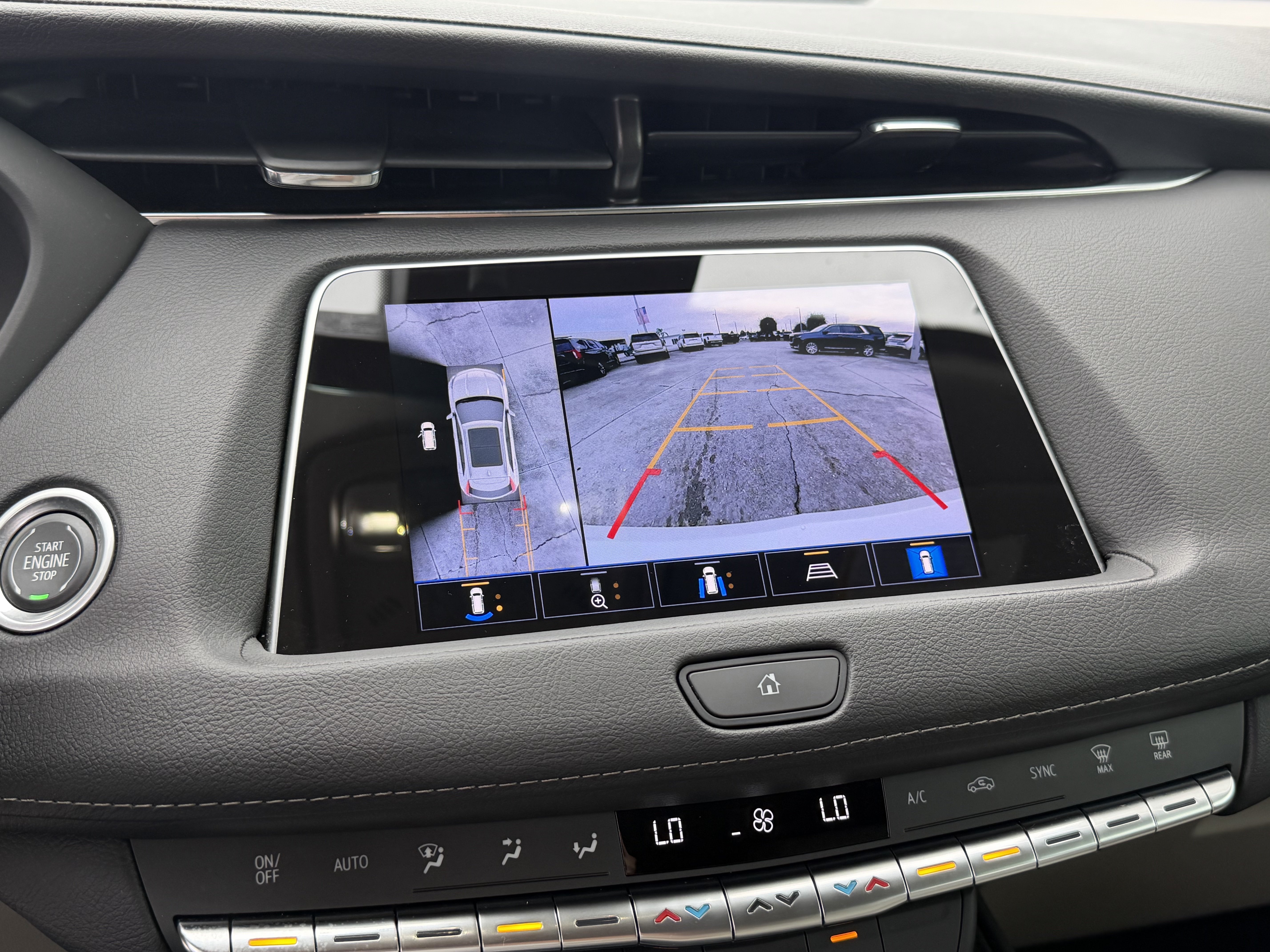 Certified 2022 Cadillac XT4 Premium Luxury w/ Enhanced Visibility Package FWD image 31