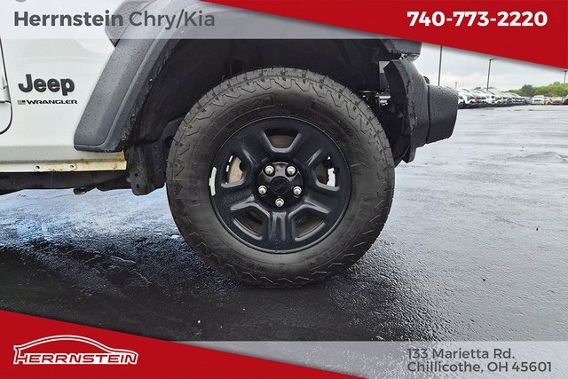 Used 2024 Jeep Wrangler Sport image 27