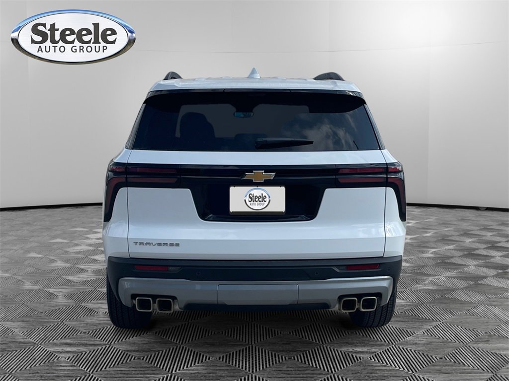 New 2026 Chevrolet Traverse LT w/ Driver Confidence Package image 4