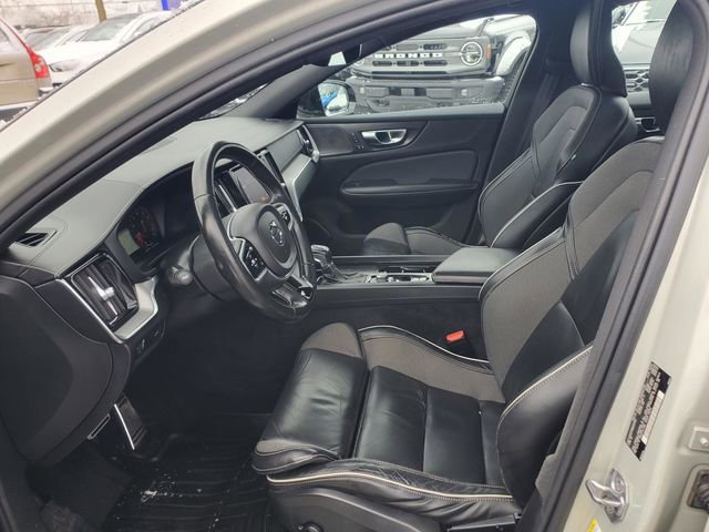 Used 2021 Volvo S60 T5 R-Design image 14