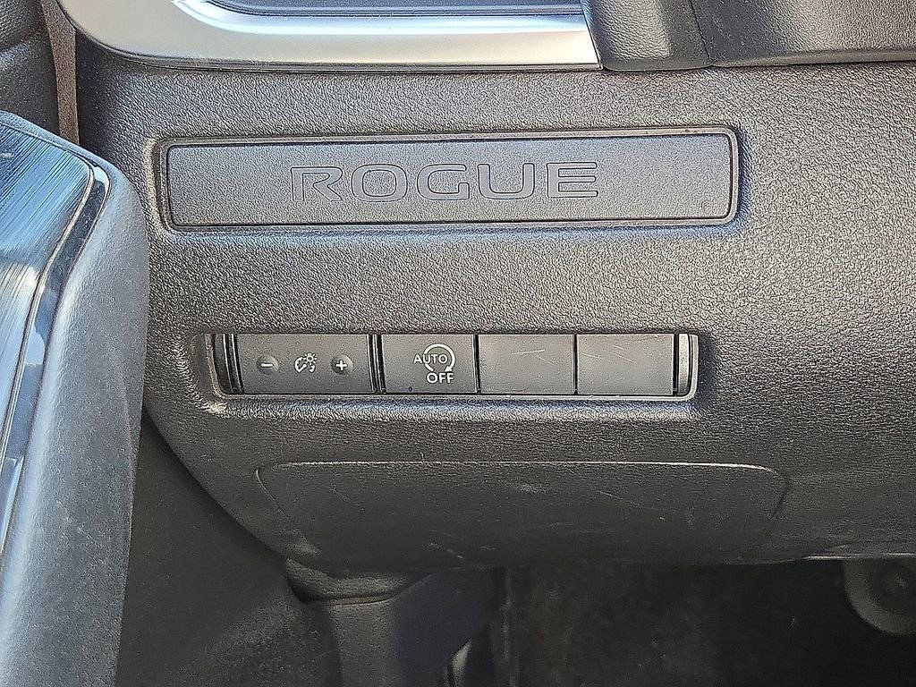 Used 2024 Nissan Rogue S FWD image 22