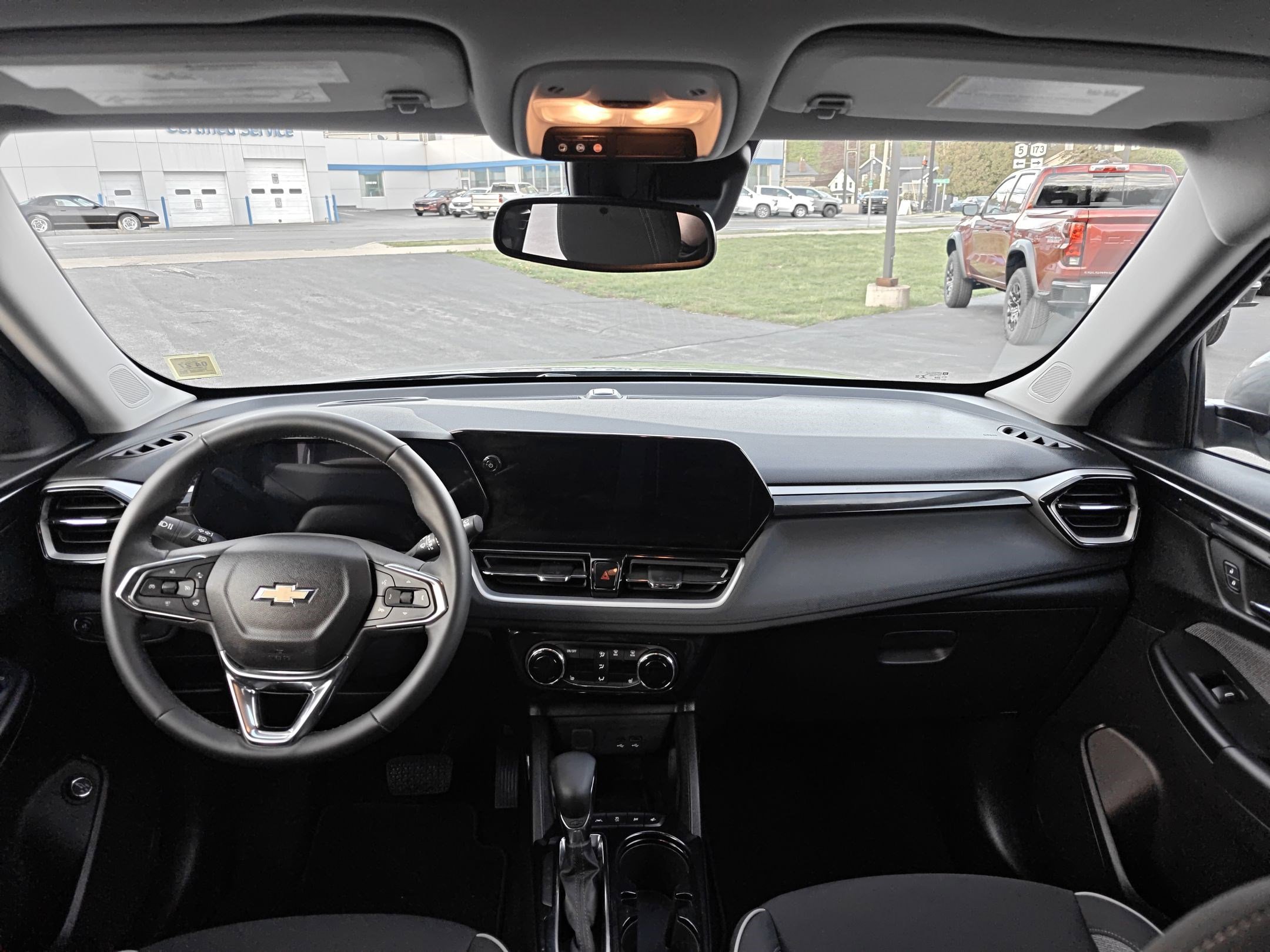Certified 2026 Chevrolet TrailBlazer LT w/ Convenience Package FWD image 24