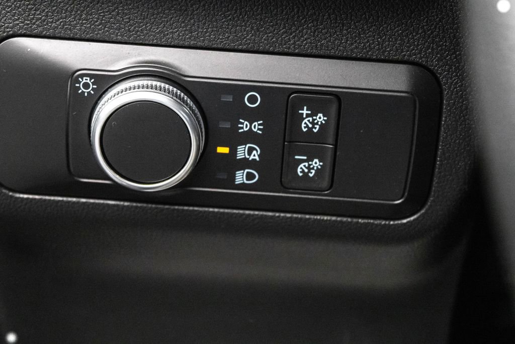 Used 2020 Ford Escape SE image 14