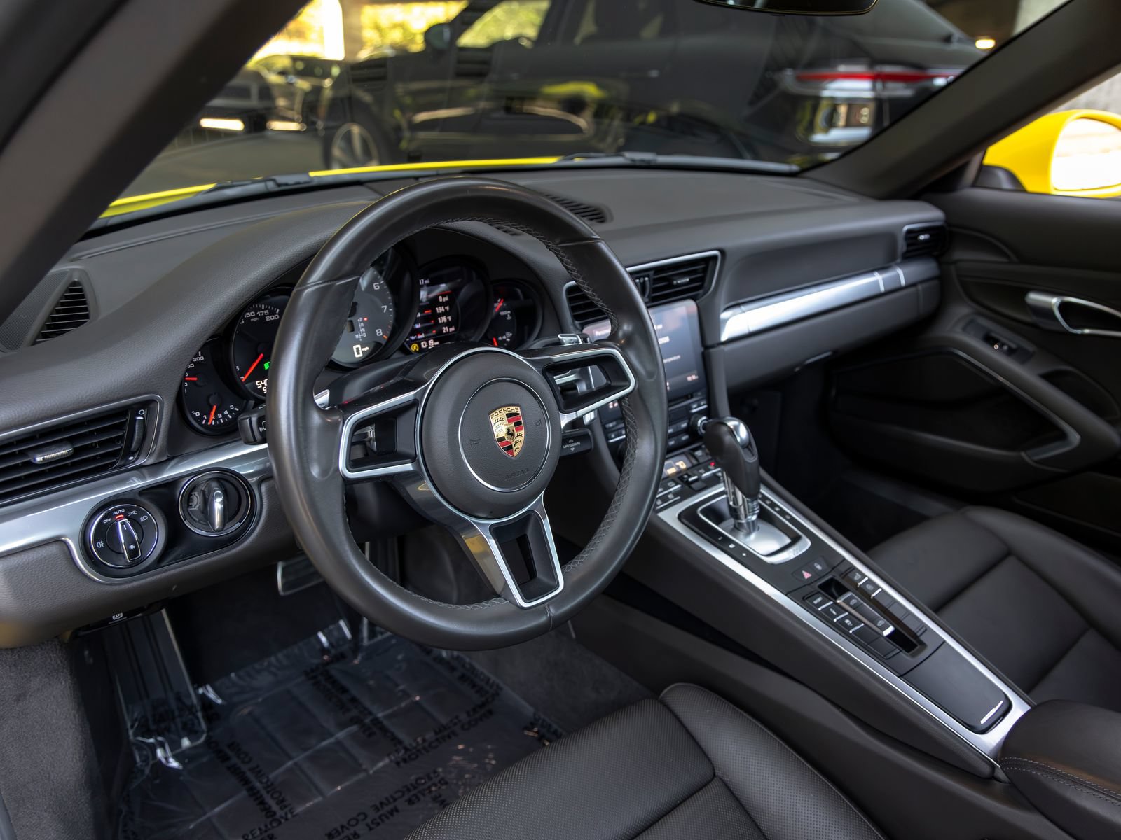 Certified 2019 Porsche 911 Targa 4S AWD/4WD image 4