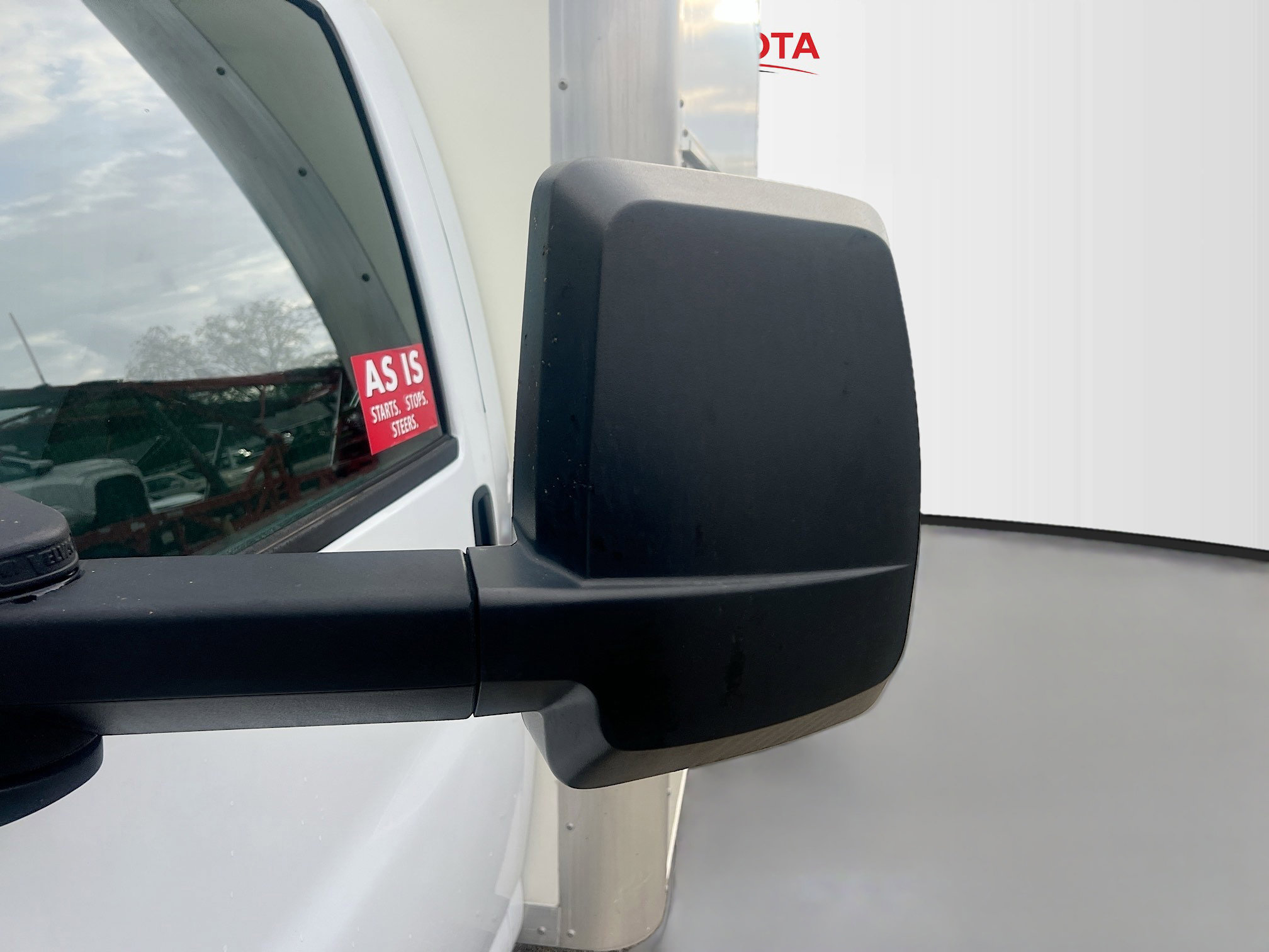 Used 2022 Chevrolet Express 3500 w/ Power Convenience Package RWD image 12