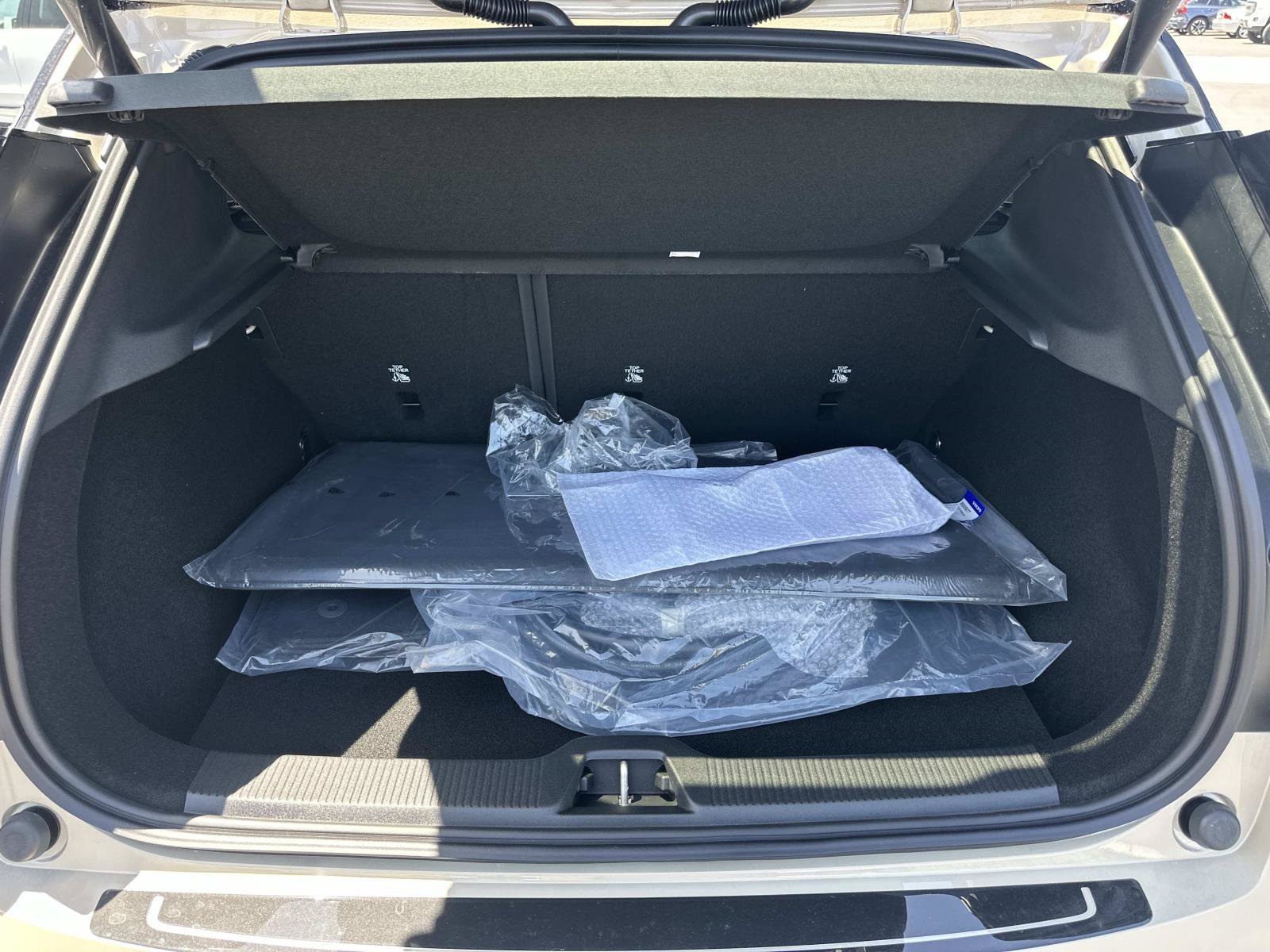 New 2026 Volvo EX30 Cross Country Ultra AWD/4WD image 18