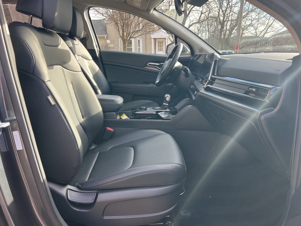 Certified 2024 Kia Sportage EX image 24