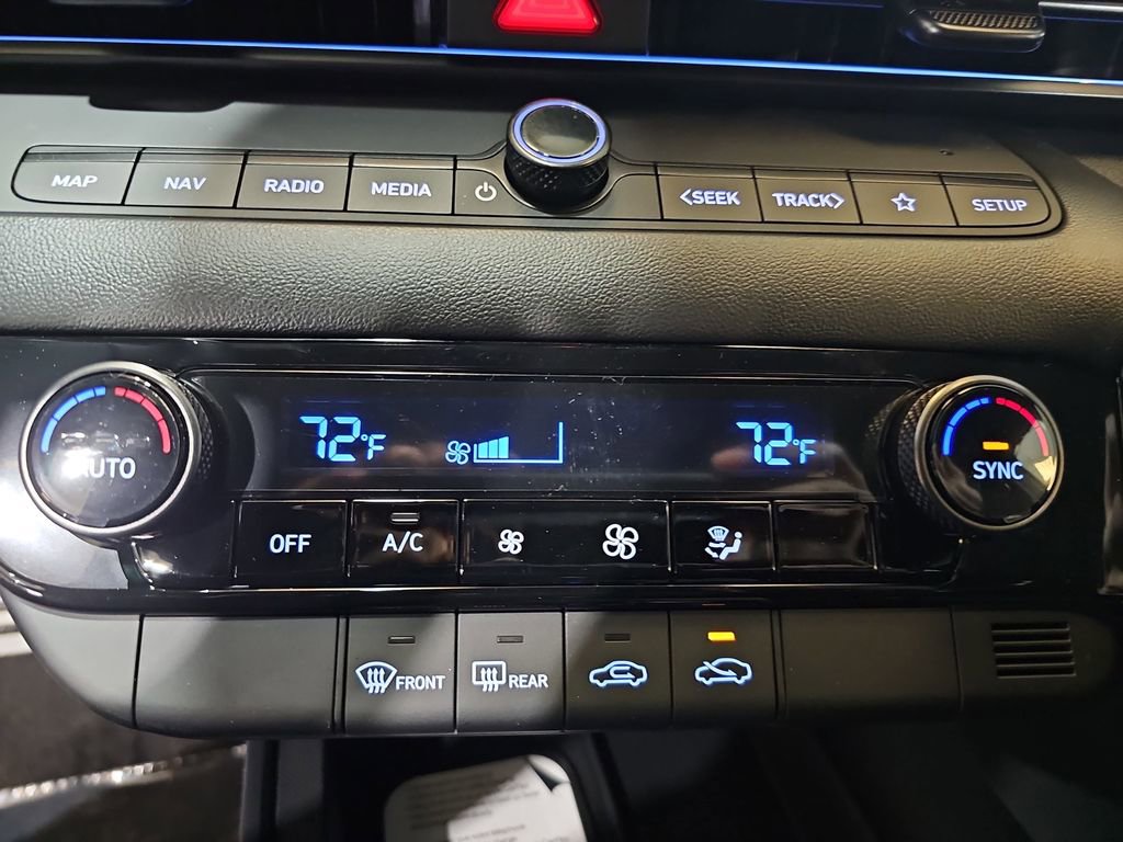 New 2026 Hyundai Elantra Sport image 23