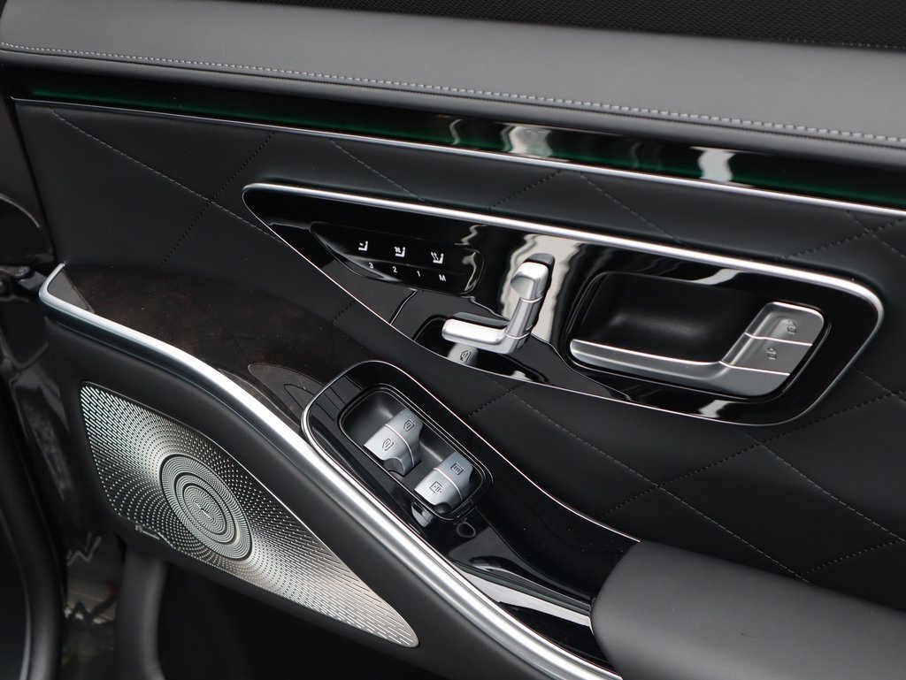 New 2026 Mercedes-Benz S 580 4MATIC Sedan image 13