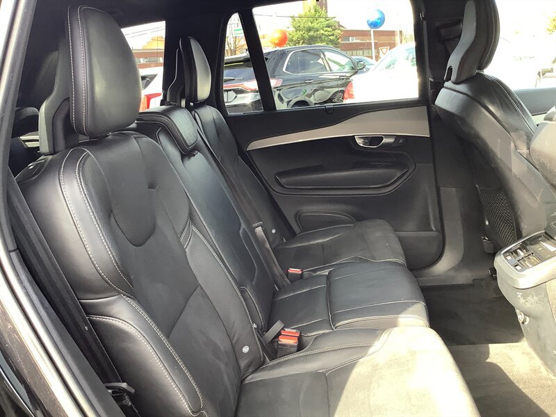 Used 2019 Volvo XC90 T5 R-Design w/ Protection Package Premier AWD/4WD image 13