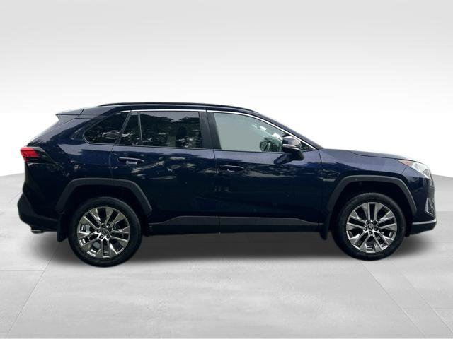 Used 2021 Toyota RAV4 XLE Premium AWD/4WD image 6