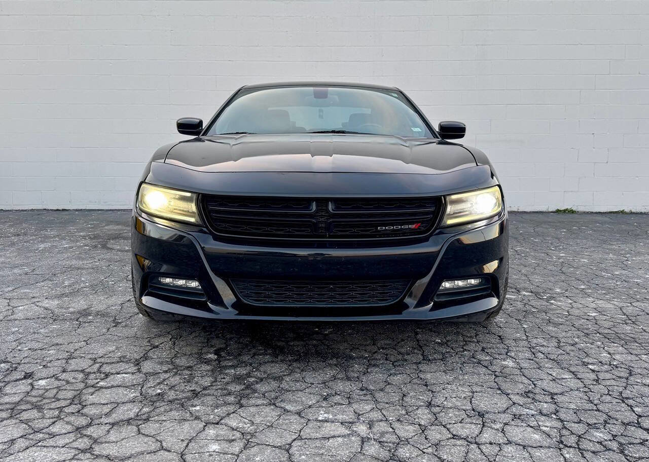 Used 2015 Dodge Charger R/T w/ Plus Group RWD image 8