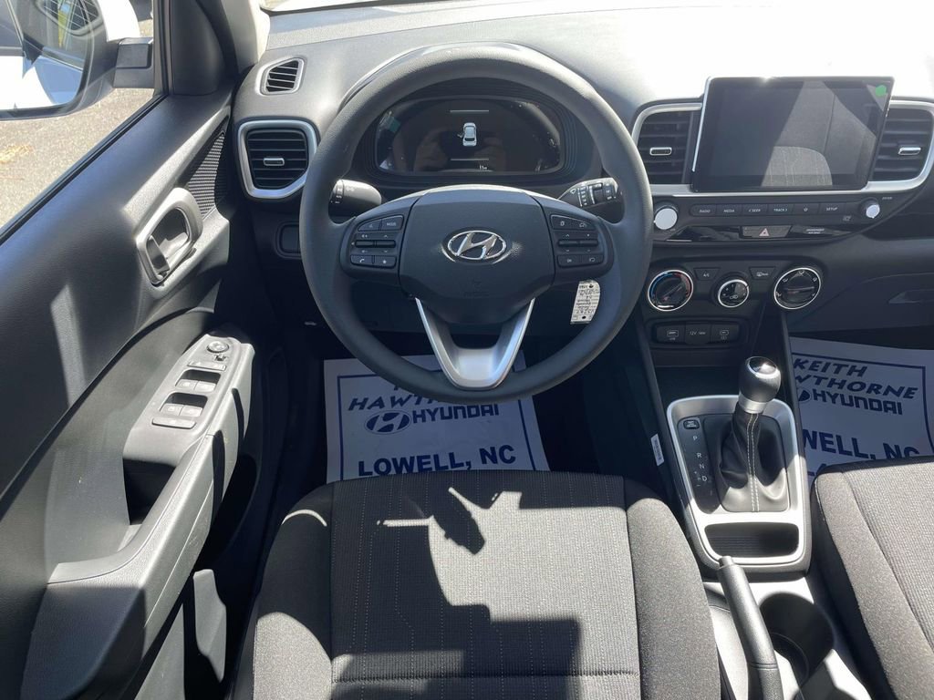 New 2026 Hyundai Venue SE image 11