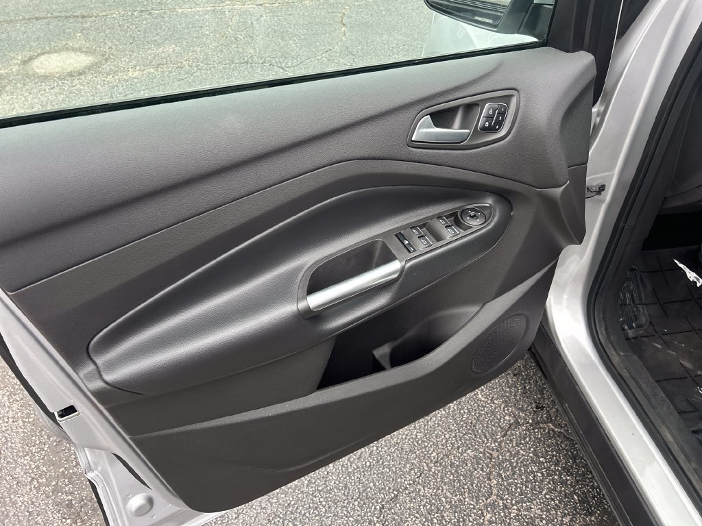 Used 2019 Ford Escape Titanium AWD/4WD image 12