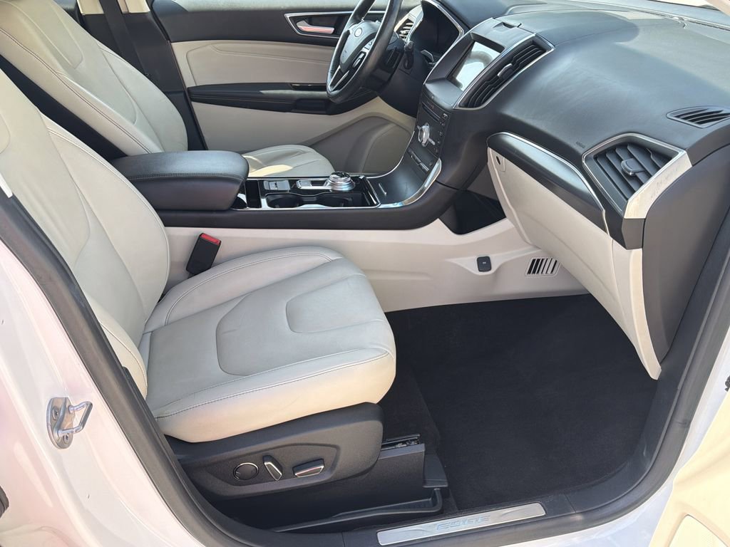 Used 2019 Ford Edge Titanium w/ Cold Weather Package image 13